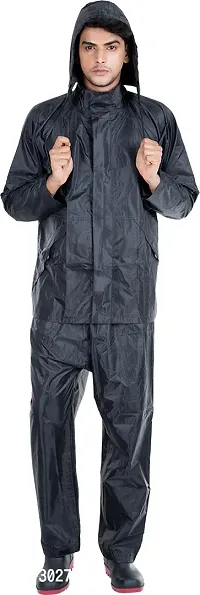 Stylish Polyster Unisex Raincoat For Men And Women Size M