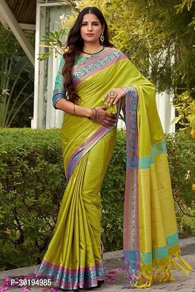 Elegant Green Art Silk Saree with Blouse piece For Women-thumb2