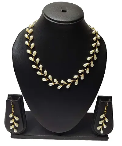 Must Have Jewellery Set 