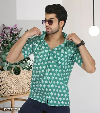 Reliable Green Cotton Blend Short Sleeves Casual Shirt For Men