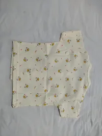New Born Baby Gift Set of 5 Items, Green Open Half Sleeves Jhabla Vest, T-Shirts, Pyajama Pant, Cap, Towel, Handkerchief Gift Set for Infant Babies 0-12 Months-thumb2