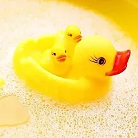 Littelwish Chu chu Sound Duck Family Ducklings Bath Toys Baby Bathing Water Pool Tub Non-Toxic Toddler Rubber Squeaky Lovely Floating Mother with 03 Little Duckletts for Kids Boys  Girls-thumb3