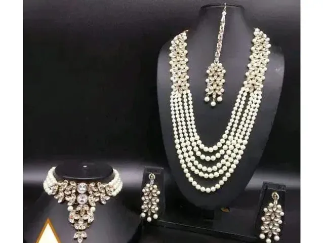 Long Necklace With choker , Earing and Mangtika