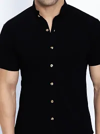 Men's Black Cotton Solid Short Sleeves Regular Fit Casual Shirt-thumb3