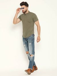 Men's Green Cotton Solid Short Sleeves Regular Fit Casual Shirt-thumb1