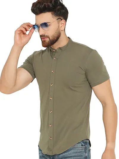 Men's Solid Short Sleeves Regular Fit Casual Shirt