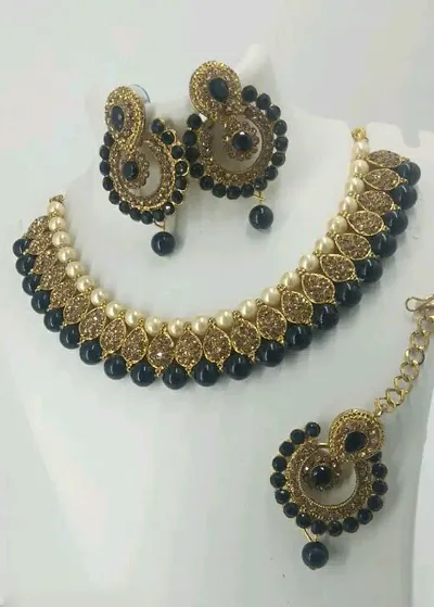 Feminine Alloy Pearl Chic Necklace And Earrings With MaangTikka Set