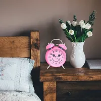 Sigaram Smily Metal Twin Bell Analogue Battery Operated Heart-Eyes Smiling Smiley Alarm Clock for Bedroom Living Room Heavy Sleepers Kids - Pink-thumb3