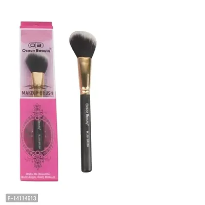 Stylish Fancy Blush Brush For Makeup For Women And Girls