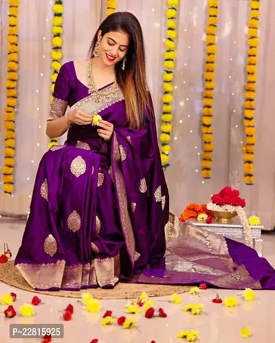 Stylish Purple Silk Blend Saree With Blouse Piece For Women-thumb2