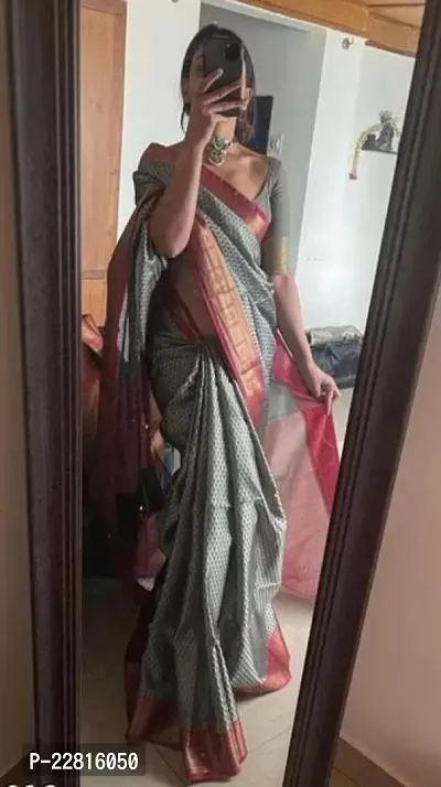 Stylish Grey Silk Blend Saree With Blouse Piece For Women-thumb3