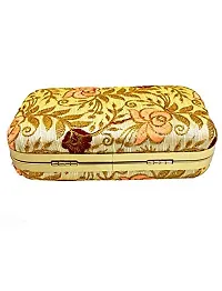 Worthyy Enterprises Vastans Gold Color Clutch-thumb4