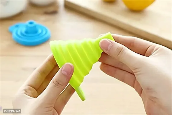 KM Collapsible and Easy to Store Silicone Funnel for Kitchen (Green)-thumb3