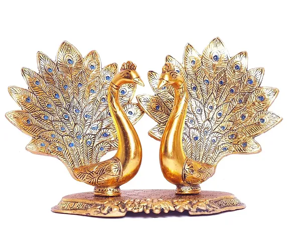 Hot Selling Showpieces & Figurines 