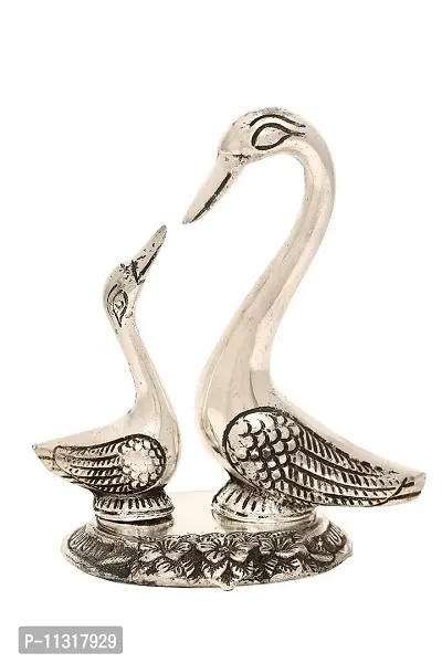 DreamKraft White Metal Love Duck For Home D?cor