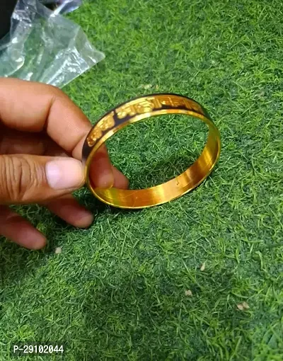 Alluring Golden Brass Agate Bracelets For Men