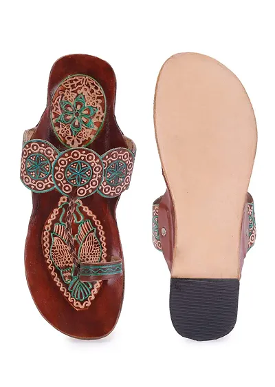 Fashionable ethnic footwear For Women 