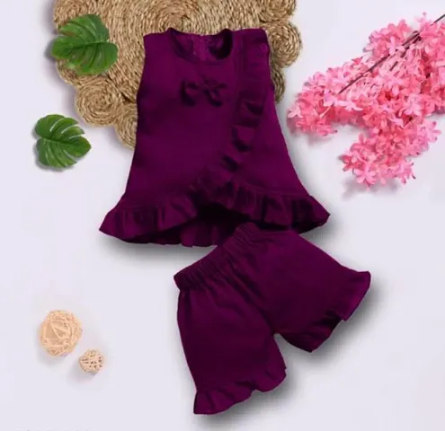 Fashionable Top with Bottom Set 