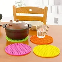 Silicone Round Hot Pot Holder Mat Heat Resistant Disc Pads Kitchen Insulation Anti-Slip Coasters Dining Table Mat (Pack of 4 Multicolor)-thumb3