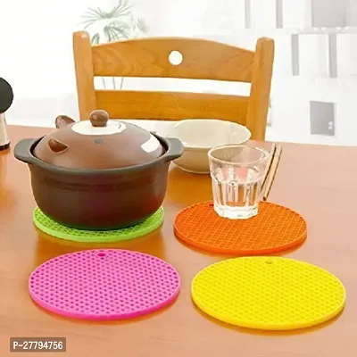 Silicone Round Hot Pot Holder Mat Heat Resistant Disc Pads Kitchen Insulation Anti-Slip Coasters Dining Table Mat (Pack of 4 Multicolor)-thumb4