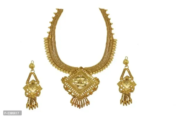 Gold plated necklace set with Earrings Pair