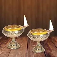 Pure Brass Mini Pendi Kuber Diya Diwali Pooja Deepak
Set of 4-thumb1