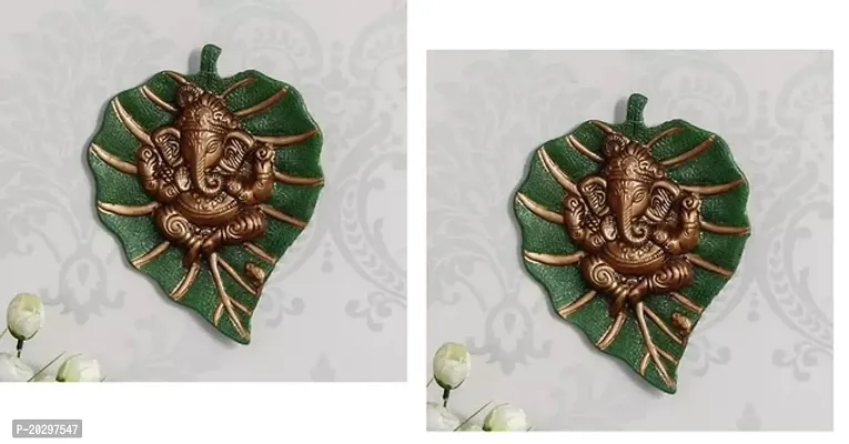 Lord Ganesh/Ganpati On Green Paan Patta Leaf Pack Of 2