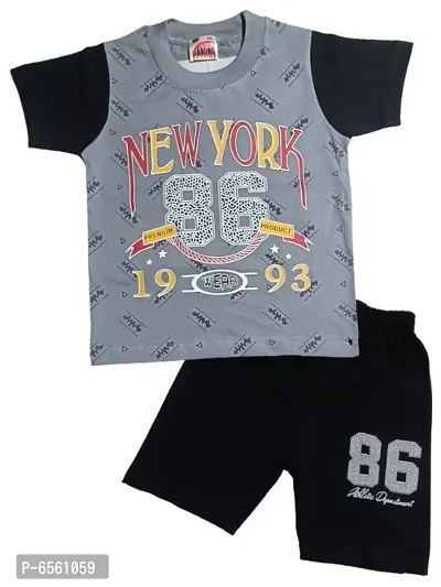 Kids Round Neck T-Shirt With Half Pant (Grey)