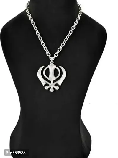 Stylish Stainless Steel Pendant With Chain For Men/Women