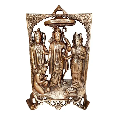 Best Selling Showpieces & Figurines 