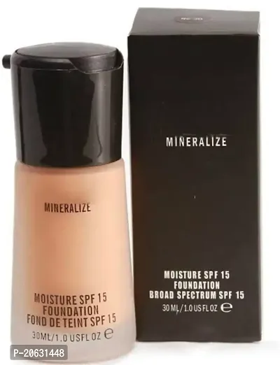 Random mac Mineralize Moisture Foundation