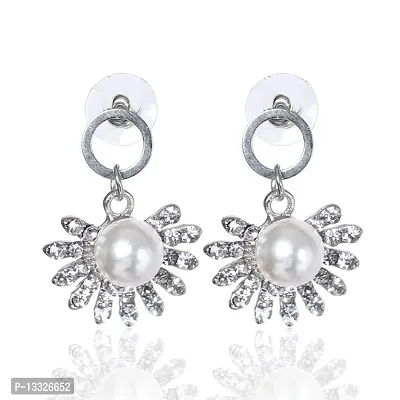la belleza Pearl and Small Crystal Stud Half Sun Earring for Girls & Women (Color: Silver)