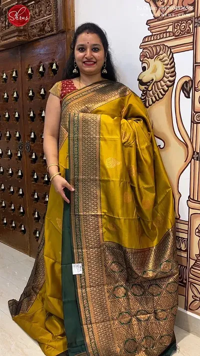 Stylish Art Silk Solid Saree with Blouse piece