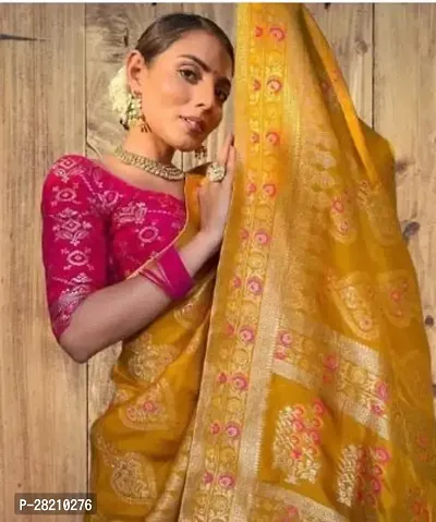Elegant Banarasi Silk Jacquard Women Saree with Blouse Piece