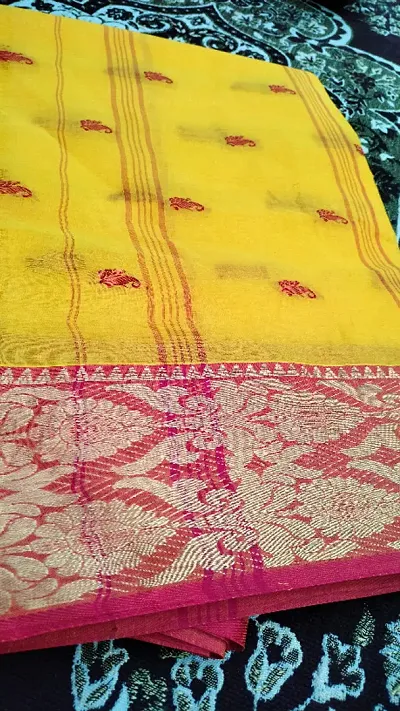 Beautiful Jacquard Saree without Blouse piece