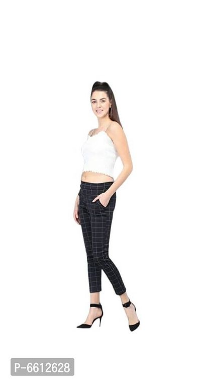 Fashionable glamours women check trousers