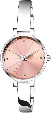 New & Luxuries Bracelet Watches for Women