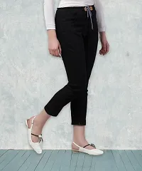 Stylish Black Denim Solid Jeans For Women-thumb2