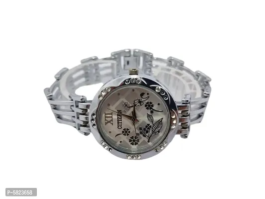Stylish Grey Stainless Steel Chain Strap Analog Watch For Women
