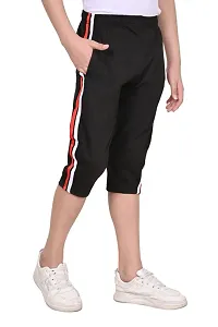 Stylish Cotton Solid Side Striped 3/4th Capris For Boys-thumb1