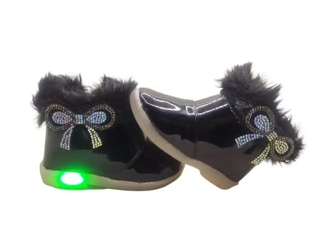 Baby Walk Girl LED Light with Zip & Hairy Boat Shoes- Twinkle Twinkle Little Star LED Light Shoes for Angel Girl Age from 3 Month to 5 Year Design 01