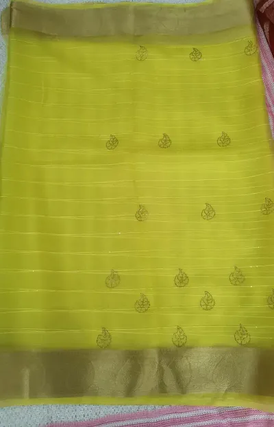 Stylish Pure Silk Saree without Blouse piece