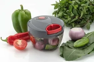 Handy and Compact Chopper with 3 blades for effortlessly chopping vegetables and fruits for your kitchen-thumb3