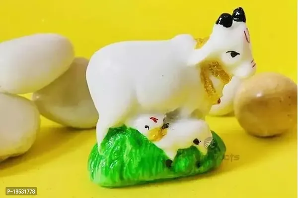 Mini Cow and Calf Showpiece and Figurines for Home and Office Living Room (6times;5. 5times;4 Cm, Multicolor Mini Cow)
