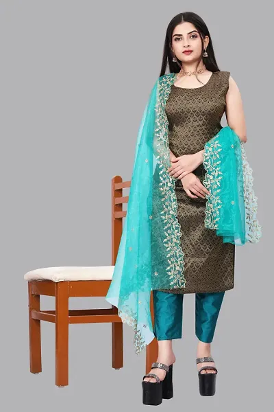 Stylish Jacquard Kurta And Pant With Dupatta Set For Women