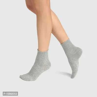 Comfortable Men And Women Multicoloured Socks Pack Of 9-thumb2