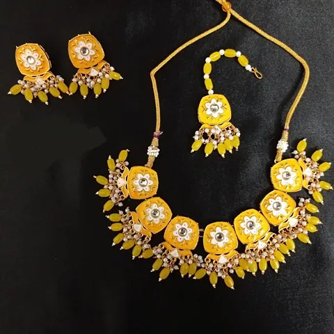 Trendy Alloy Square Necklace Set with Mangtika(Yellow)