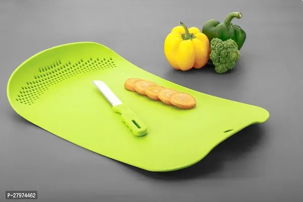 Vegetable Food Grade Veg Cutting Board Plastic Chopping Board with Drainer