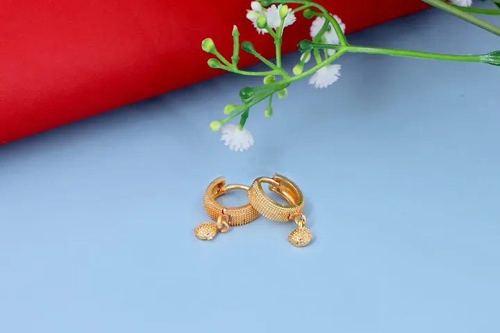 Designer Gold Plated Alloy Stud Earrings