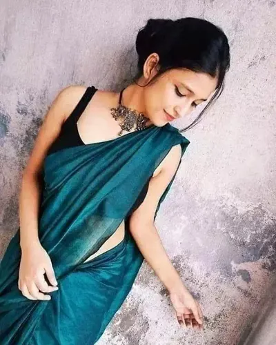 Beautiful Saree Without Blouse Piece